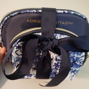 Floral blue makeup pouch set